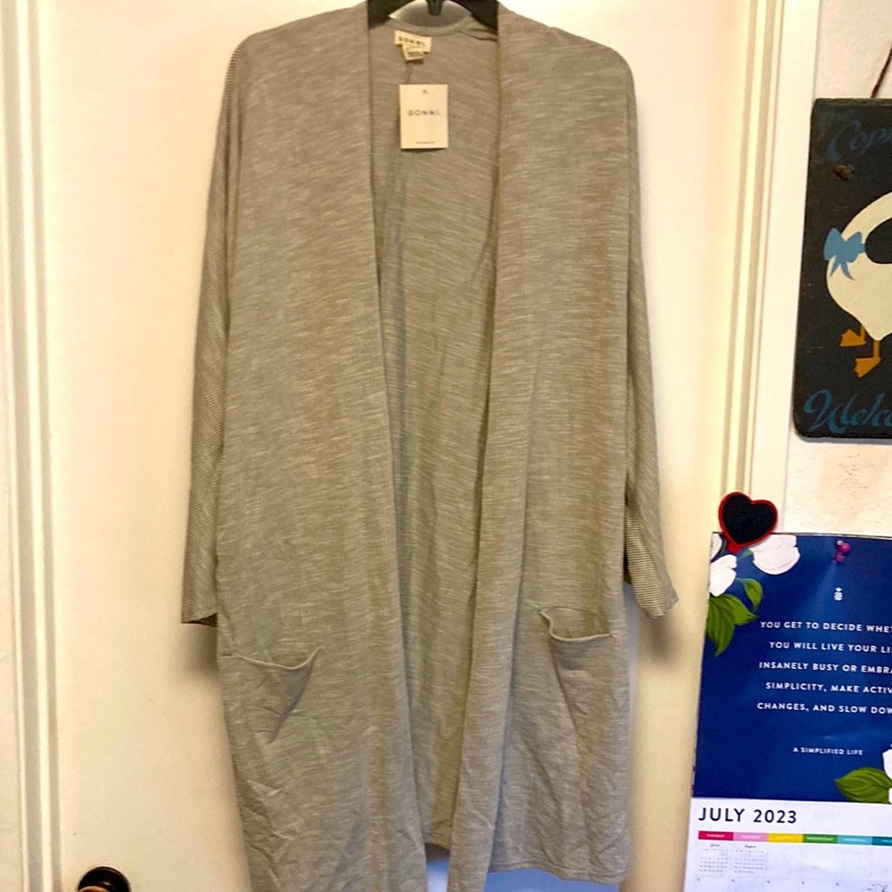 NWT Donni women’s one size fits most lightweight shirt.